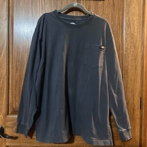 Dickies Long Sleeve Pocket Tee in Dark Gray